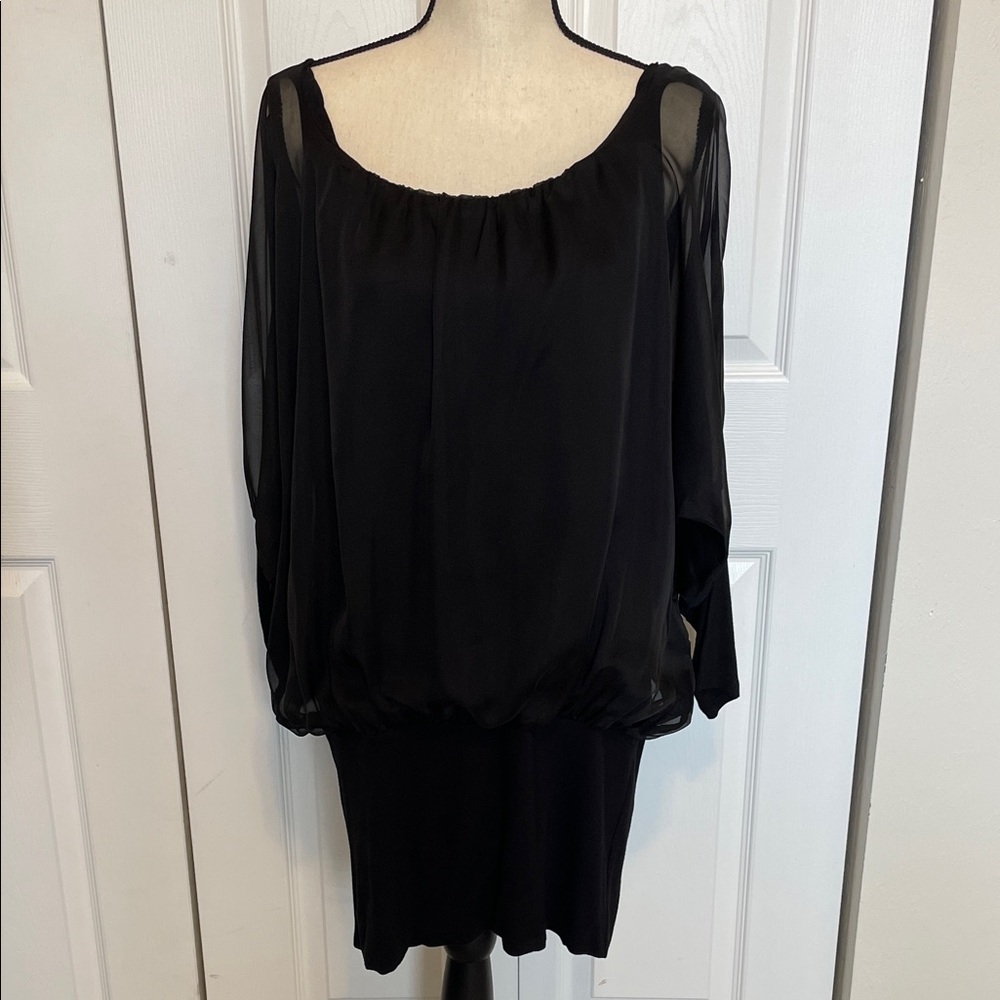 NWT FANTAZIA ELEGANT BLACK SHEER SLEEVE DRESS. SIZE LARGE.